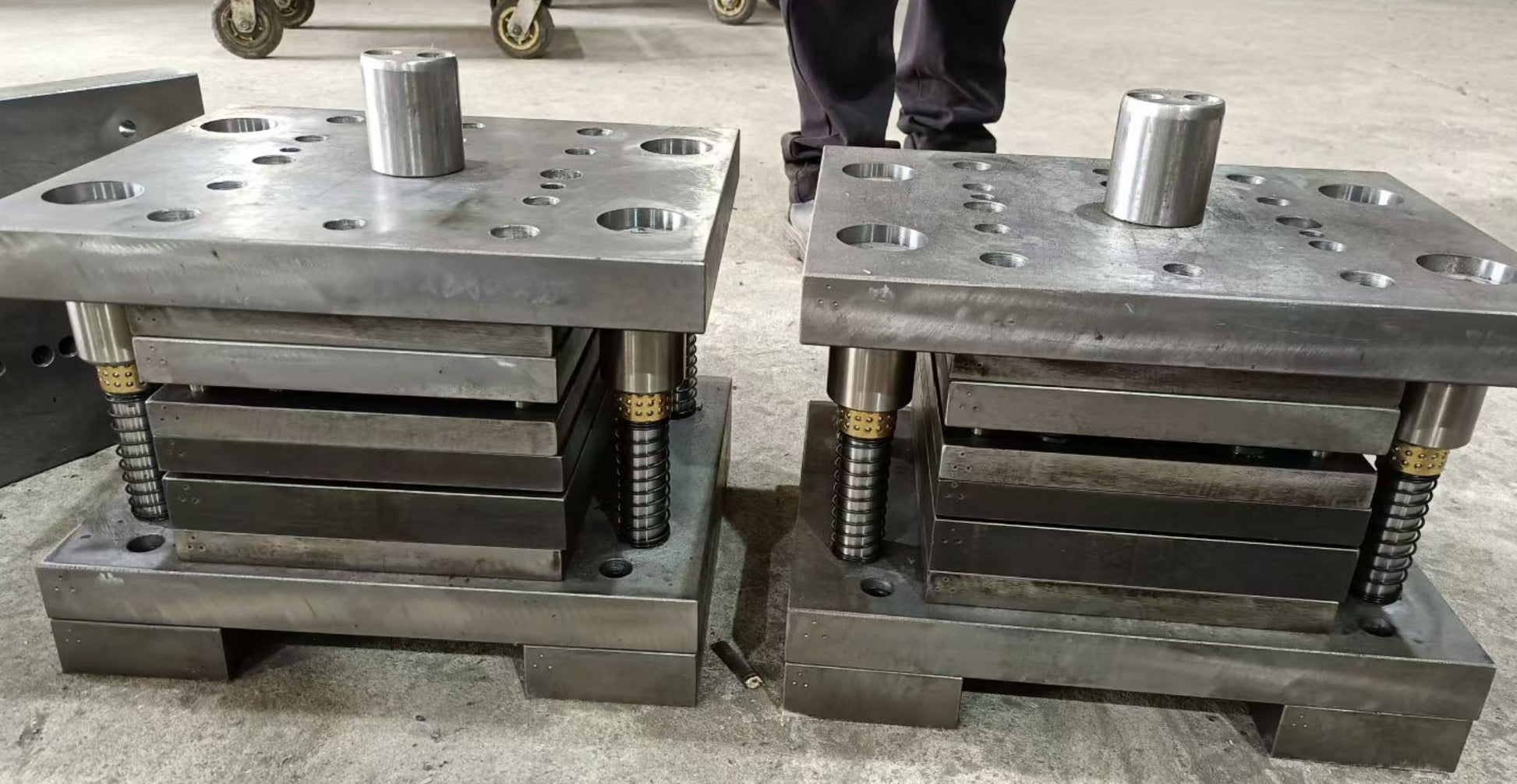Metal stamping mold manufacturer