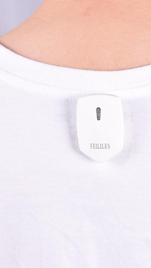Posture corrector worn to relieve spine fatigue